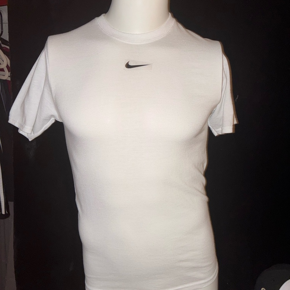 Nike Men's Classic White Tee